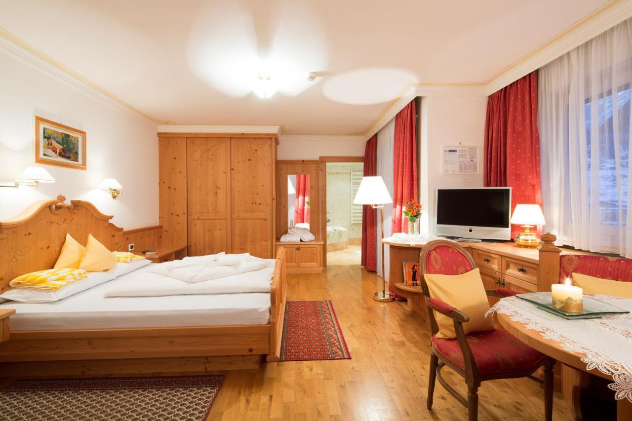Dolomites Wellness Savoy Hotel Stern