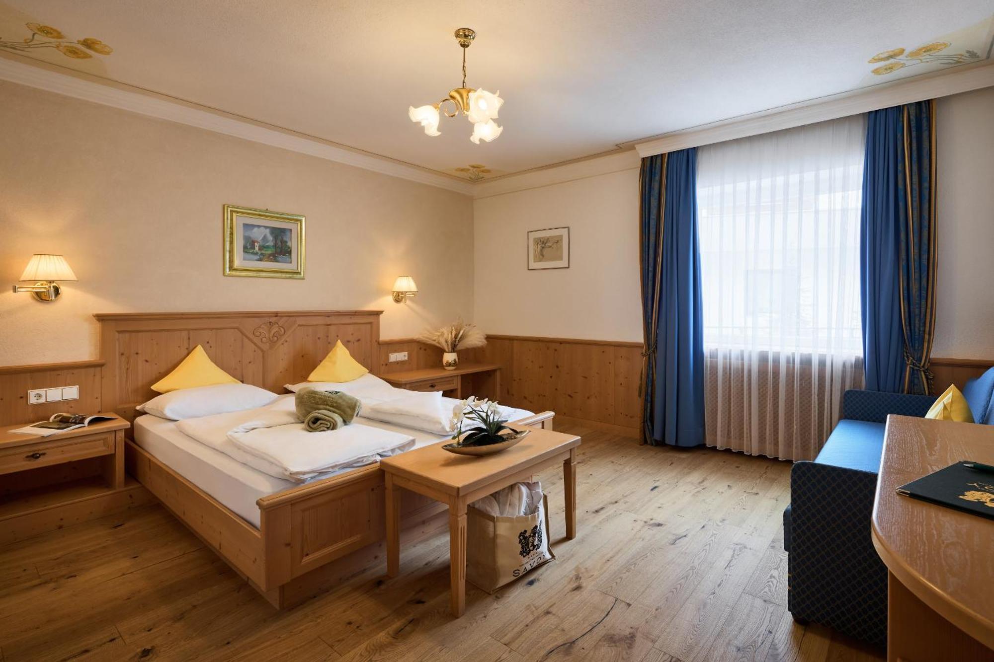 Hotel Dolomites Wellness Savoy 4*