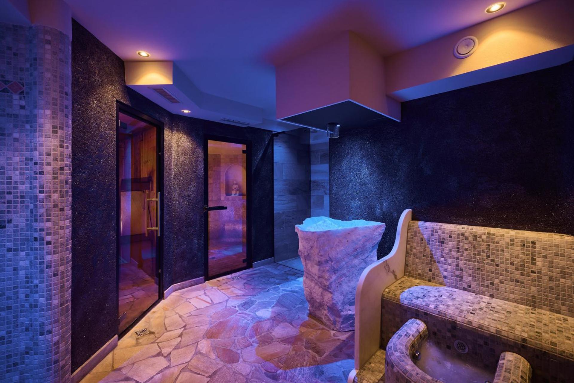 Dolomites Wellness Hotel Savoy La Villa (Trentino Alto Adige)