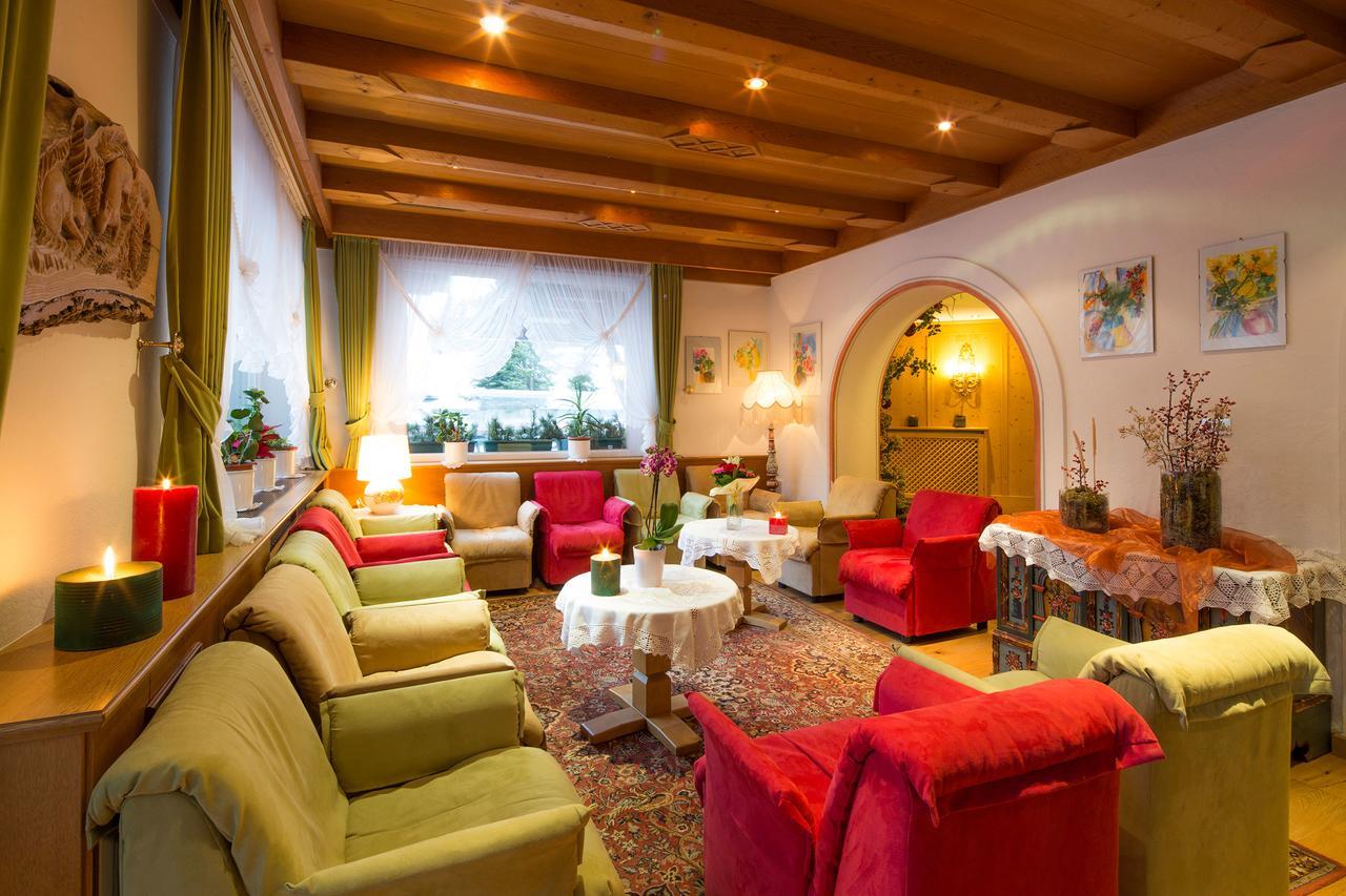 Hotel Dolomites Wellness Savoy Stern